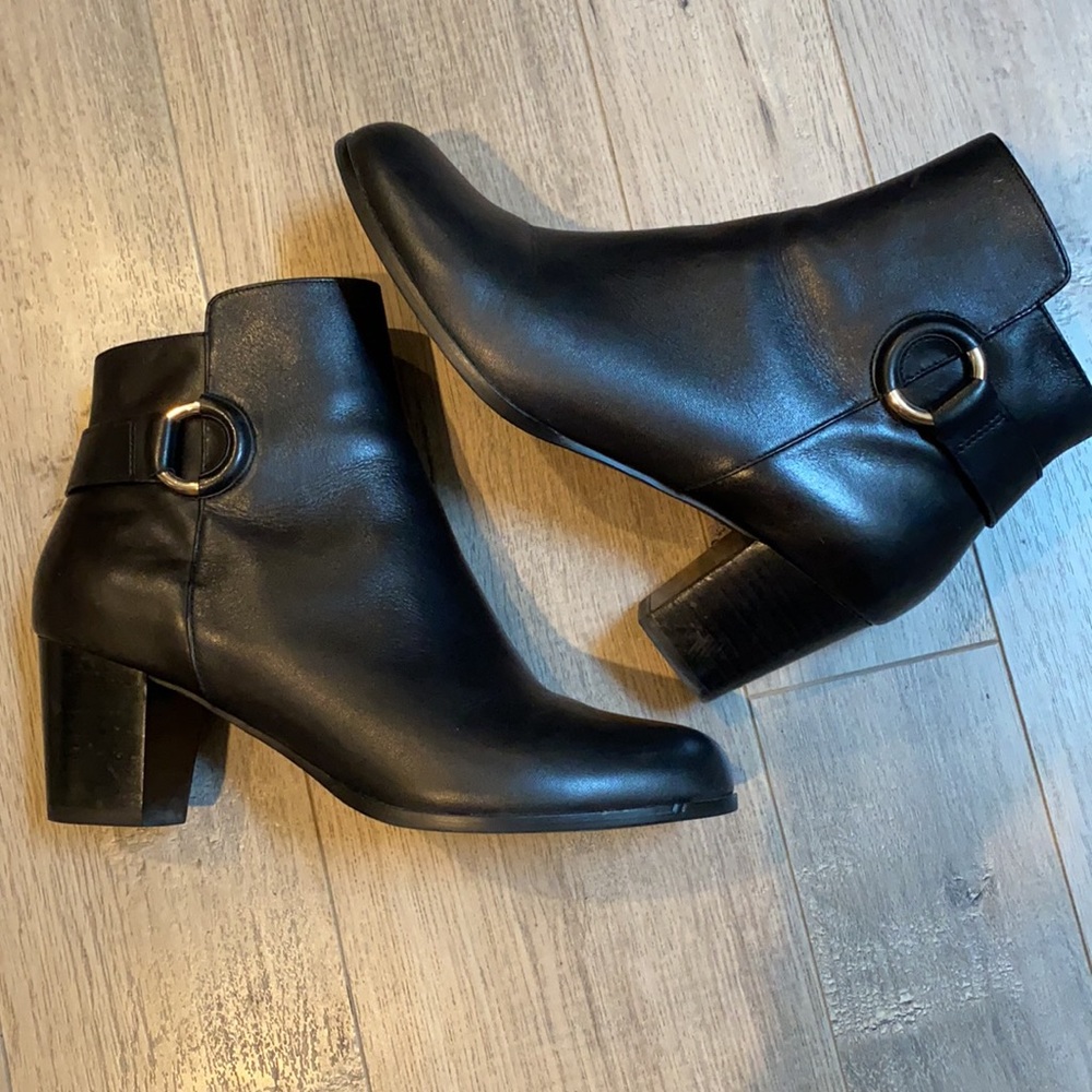 Cole Haan leather ankle boots, size 7